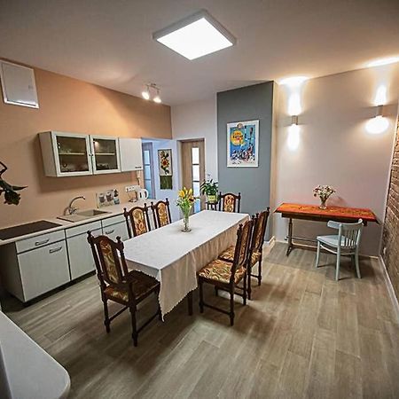 Apartament Rynek Leśna Esterno foto